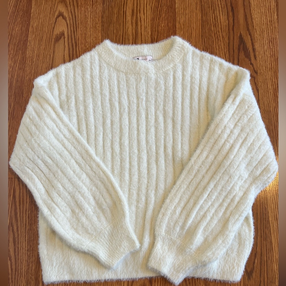 Juniors white fall sweater xs